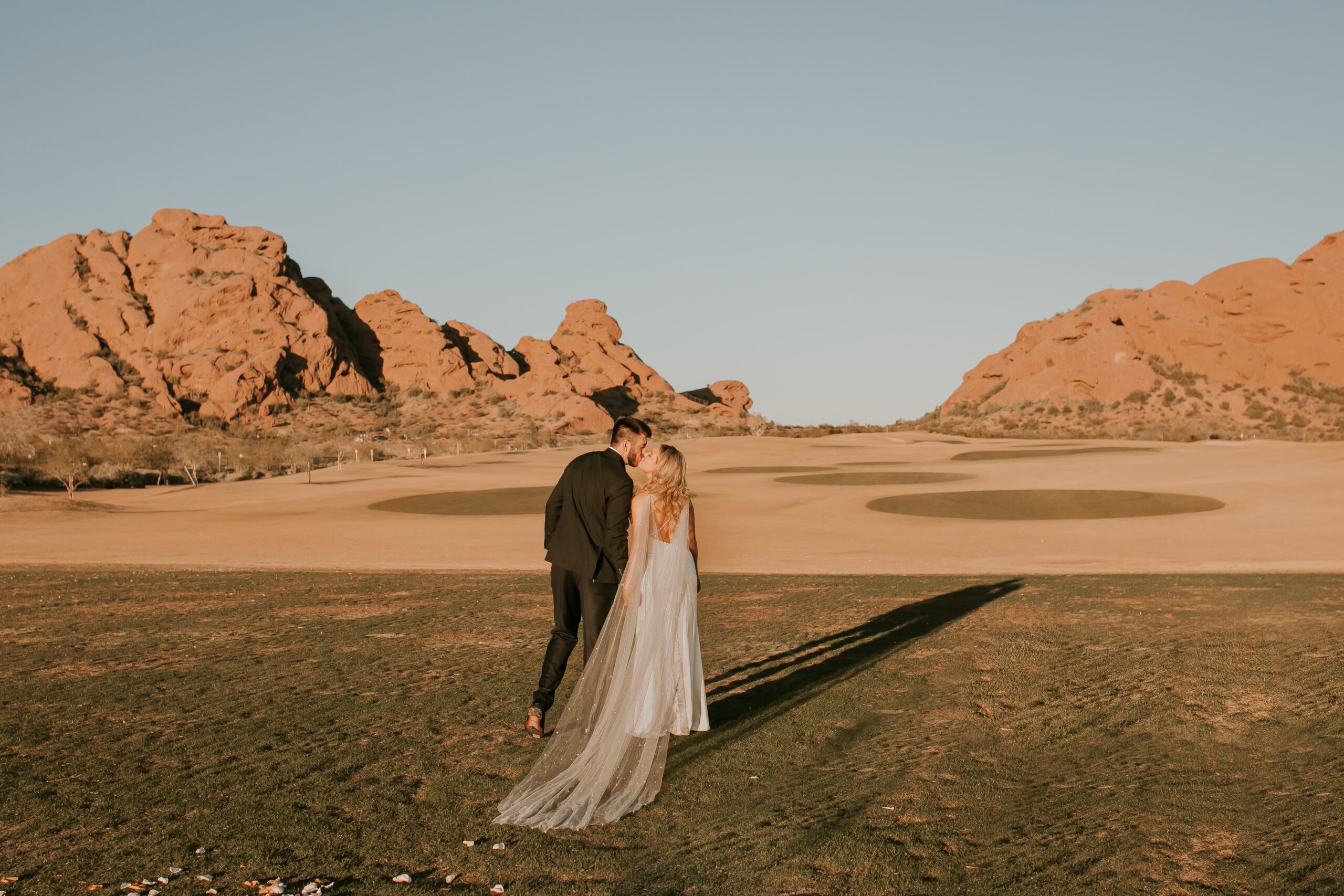 papago golf club wedding phoenix arizona wedding photographer arizona wedding venue luxury arizona wedding photographer destination wedding photographer golf club weddings outdoor wedding